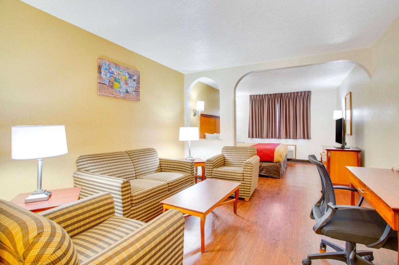 Econo Inn&suites Albuquerque