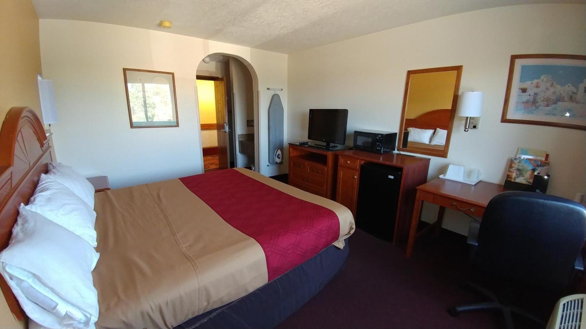 Econo Inn&suites