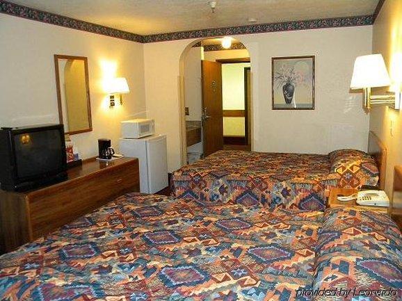 Econo Inn&suites 2*