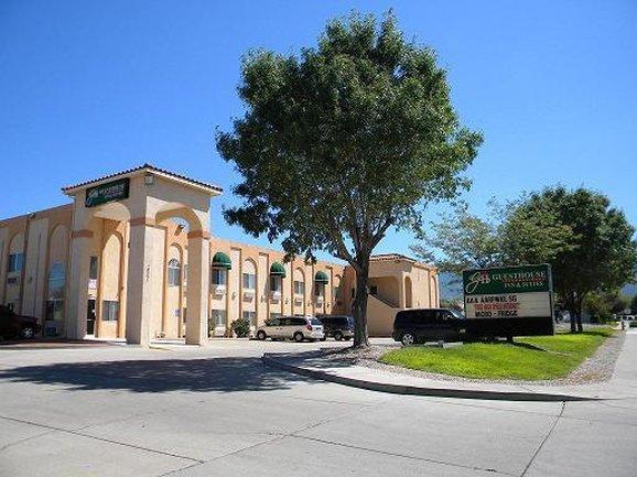 Econo Inn&suites