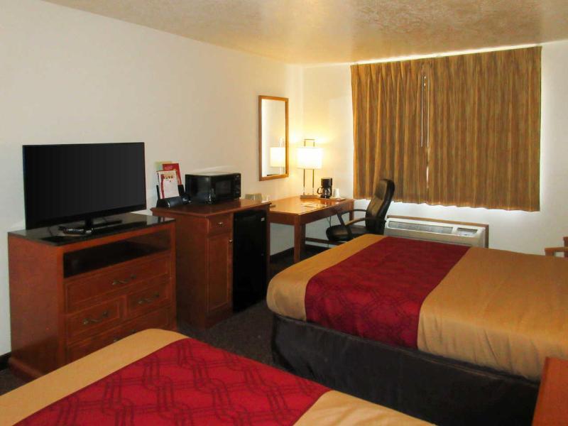 Hotel Econo Inn&suites 2*