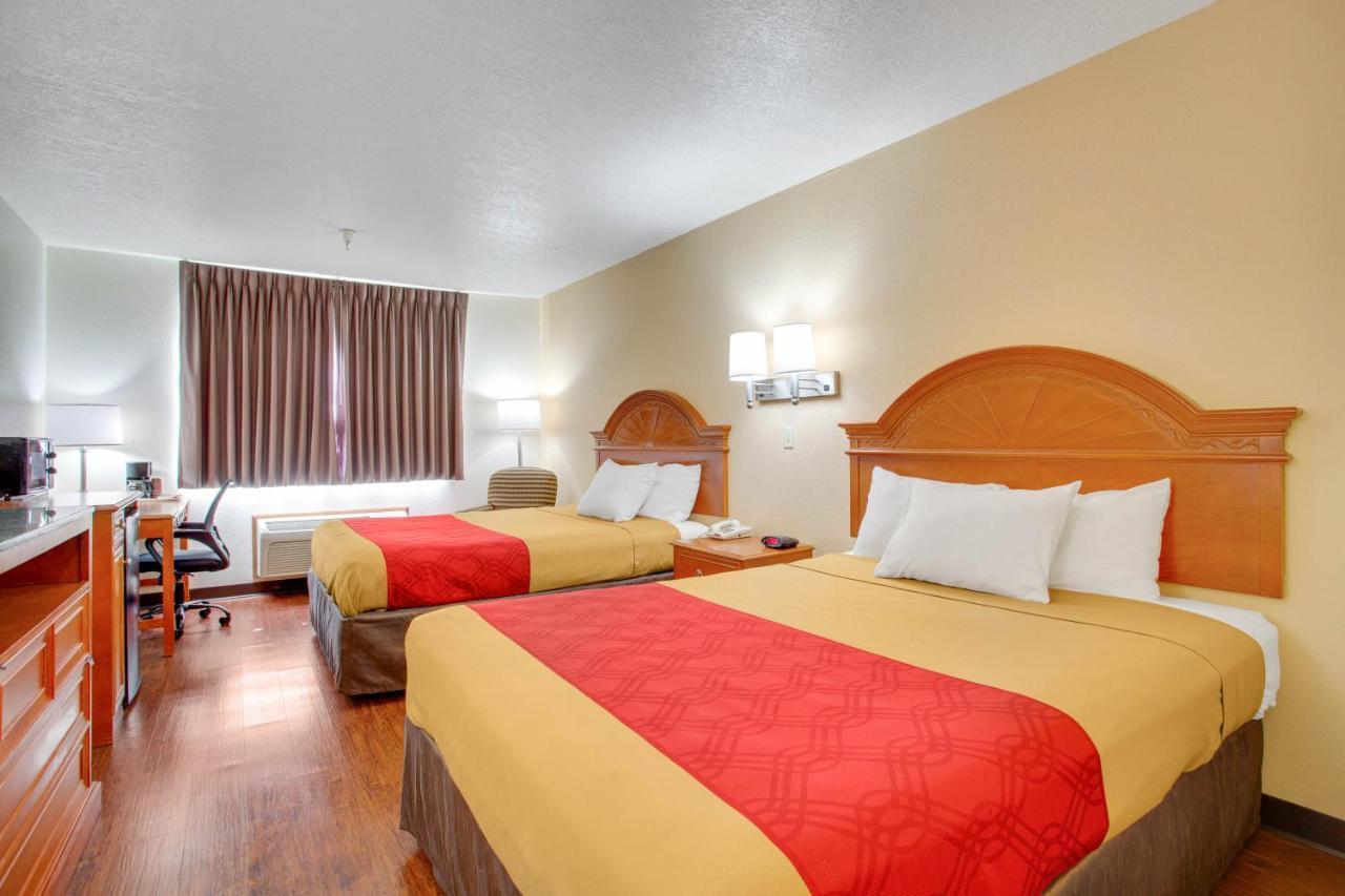 Econo Inn&suites 2*